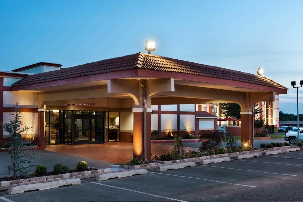 Broadway Inn & Suites Oklahoma City Exterior foto