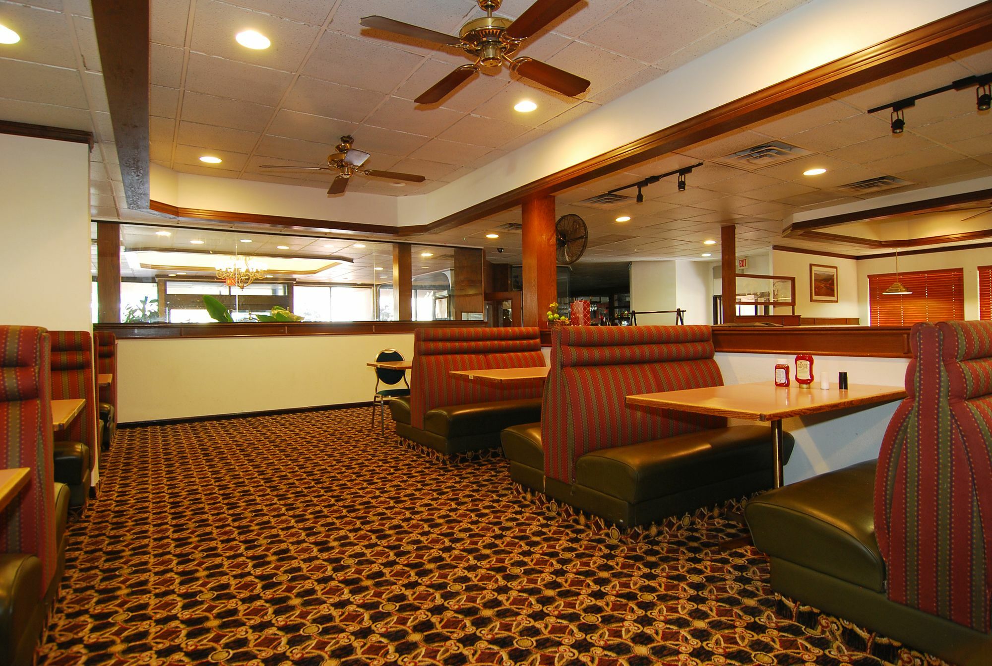 Broadway Inn & Suites Oklahoma City Exterior foto