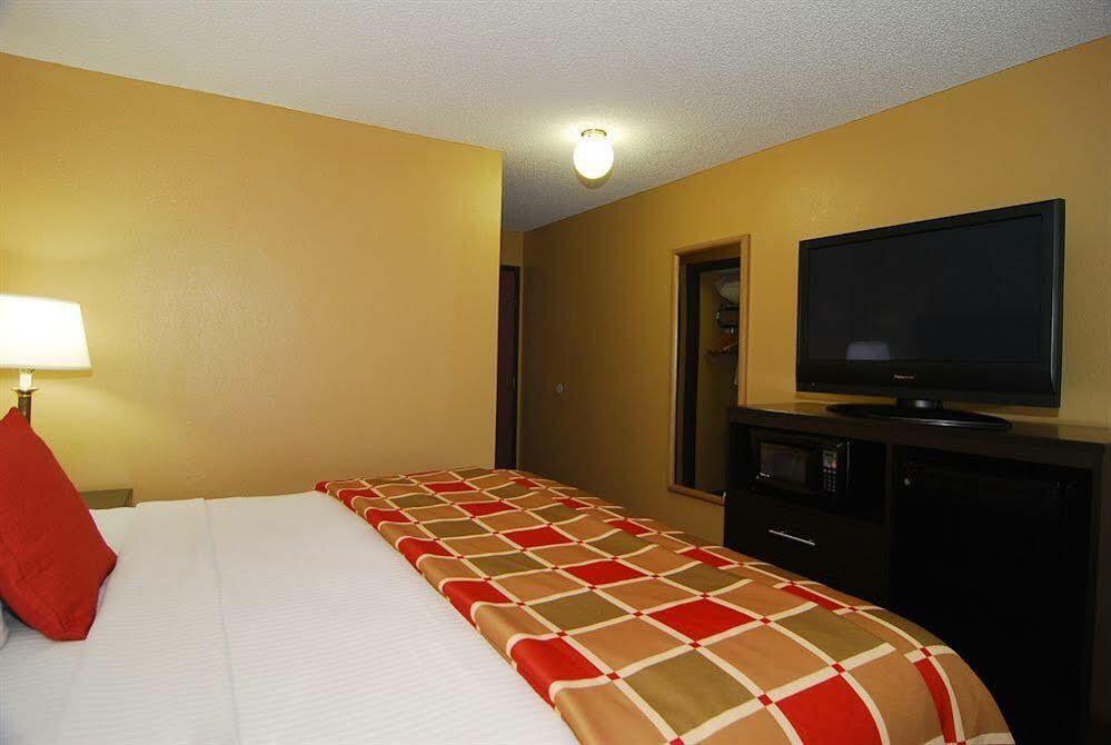 Broadway Inn & Suites Oklahoma City Exterior foto